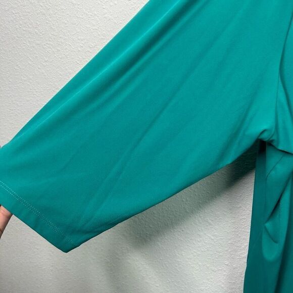 Susan Graver Liquid Knit Solid Green 3/4 Sleeve Top Plus Size 3XP Petite - Picture 4 of 13